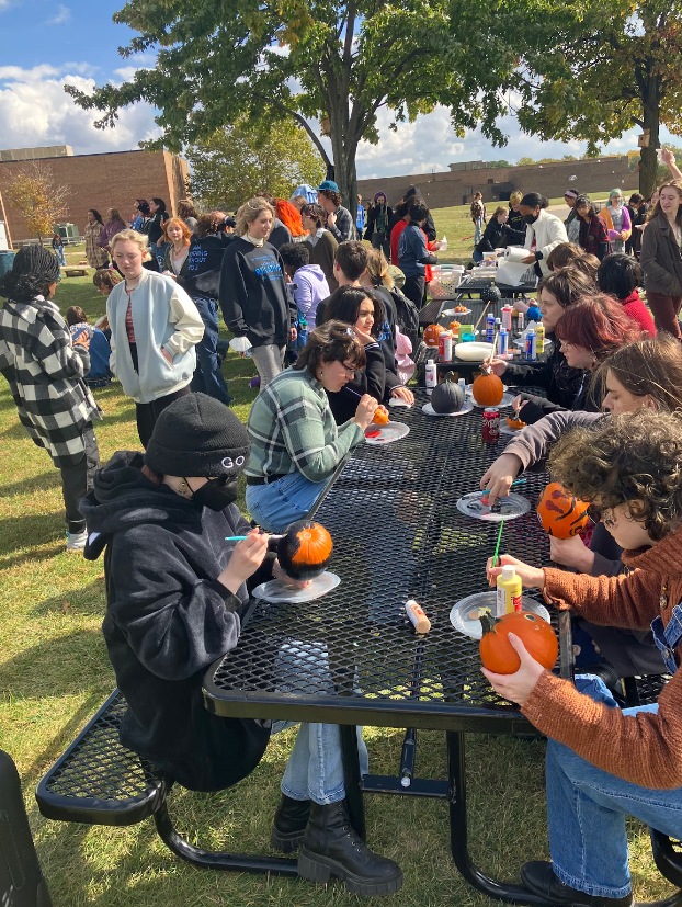 Arts+Academy+students+paint+their+pumpkins+during+the+Fall+Fun+Fest.+October+13%2C+2022.+