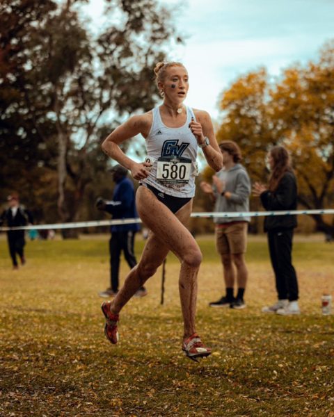 Lauren Kiley surges to the lead at the 2024 Division II National Championship at the Arcade Creek Cross Country Course in Sacramento, California. November 23, 2024.